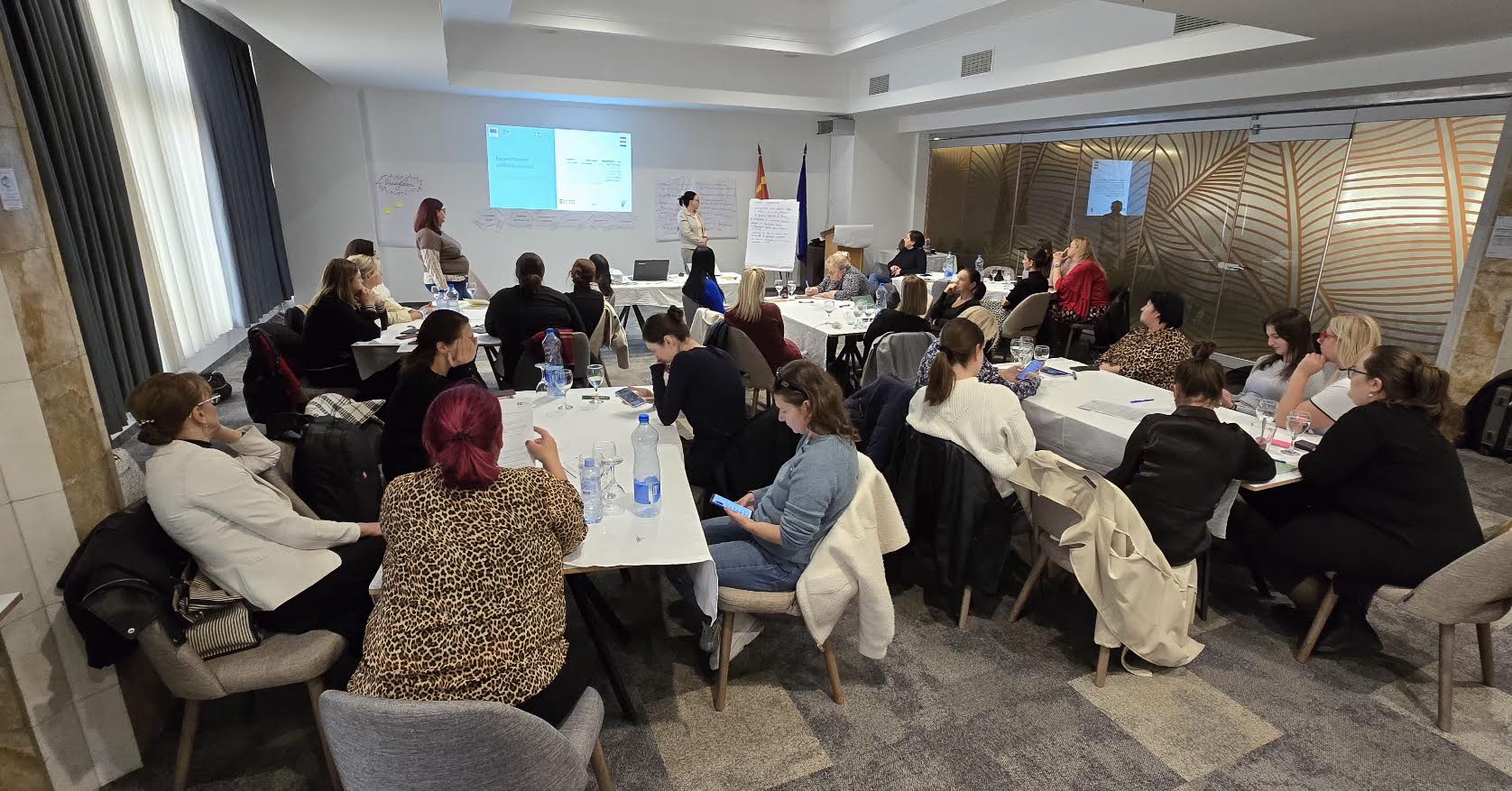 Активистки од Струмица и Радовиш учеа како да влијаат врз јавните политики